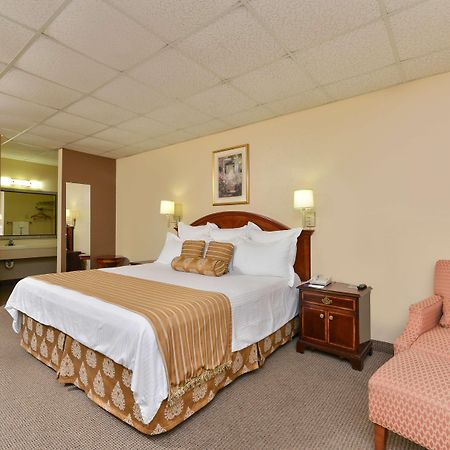 Americas Best Value Inn And Suites Вікторія Екстер'єр фото